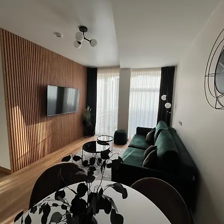 Happy Apartment *